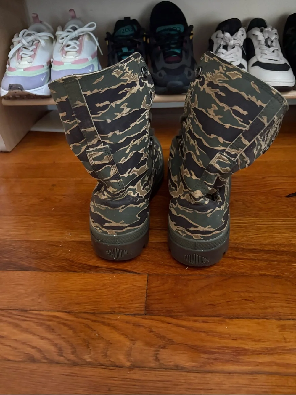 Mens billionaire boys club Camo Lace-Up Combat Boots in Green